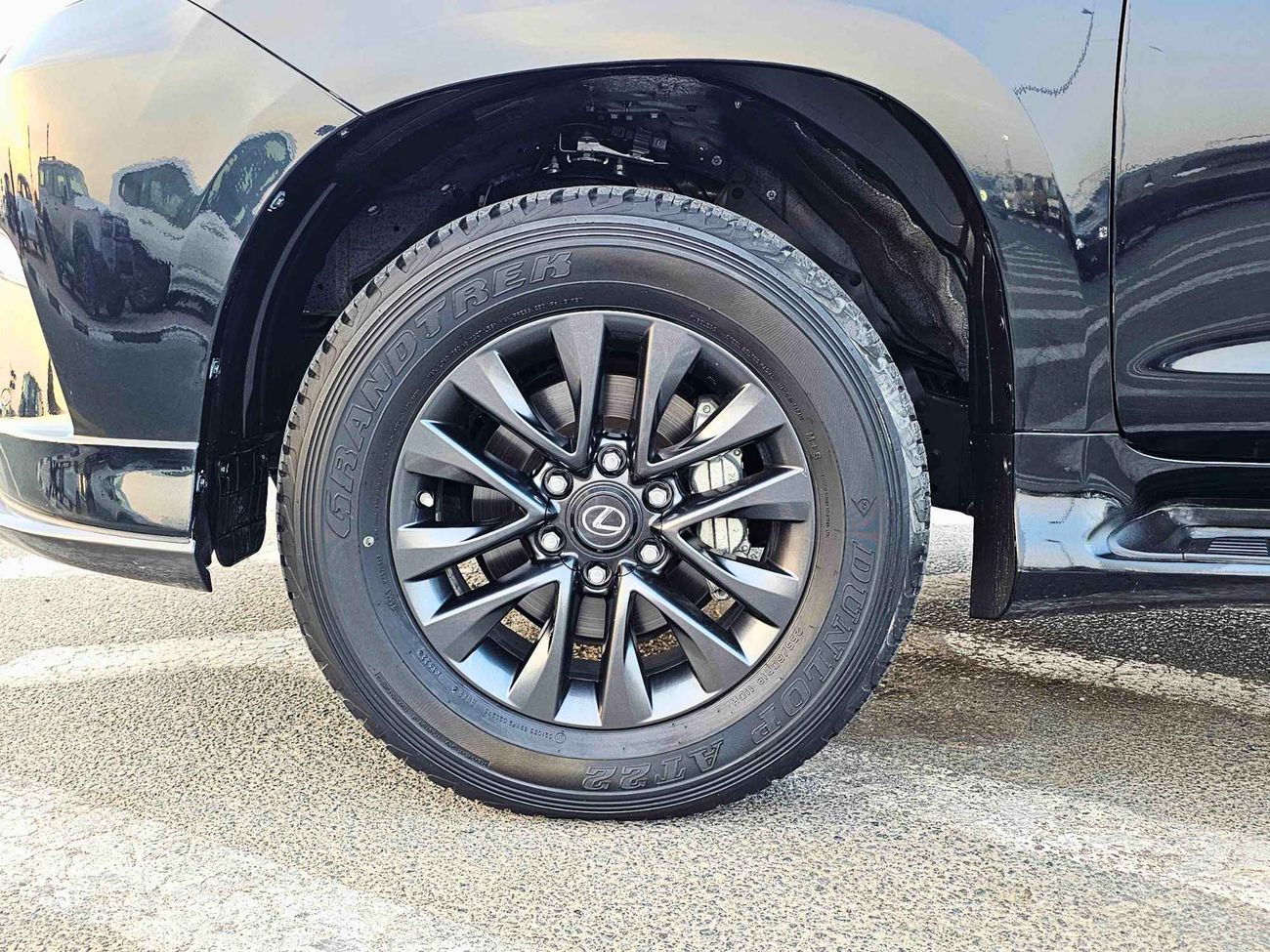 Lexus GX460 /FULL OPTION PETROL / A/T 4.6L 4WD / ONLY EXPORT / LOT#44870