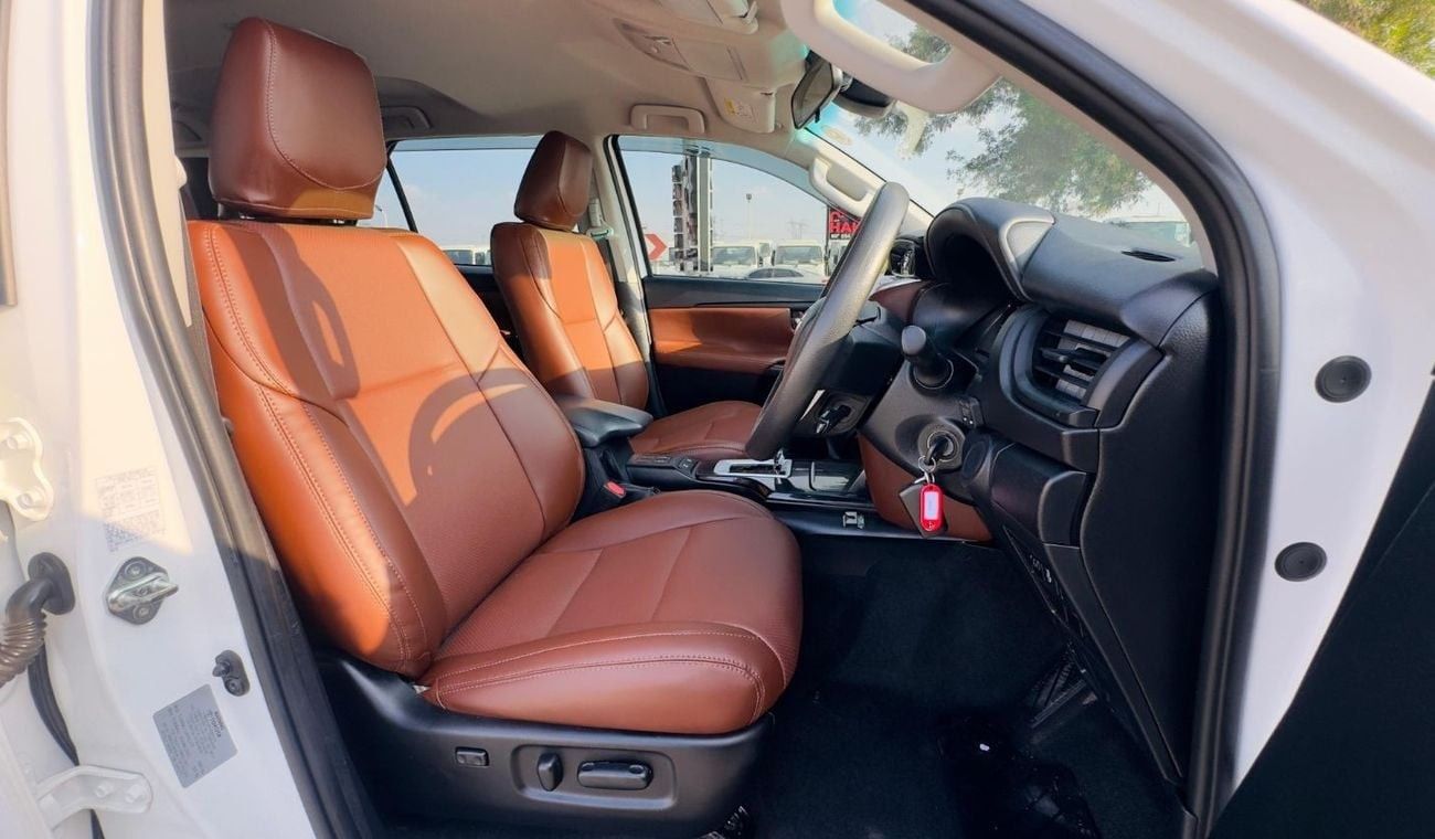 Toyota Fortuner PREMIUM BULL BAR WITH HEAVY FOCUSD LIGHTS | 2.8 DIESEL ENGINE | RHD