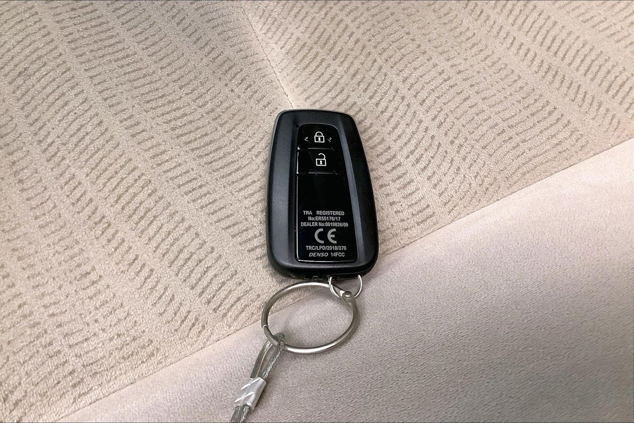 تويوتا برادو GXR | شامل الضمان | 0 ﺪﻔﻋﺓ ﺃﻮﻟﻯ