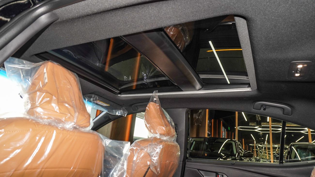 Toyota Camry LIMITED 2.5L  HEV