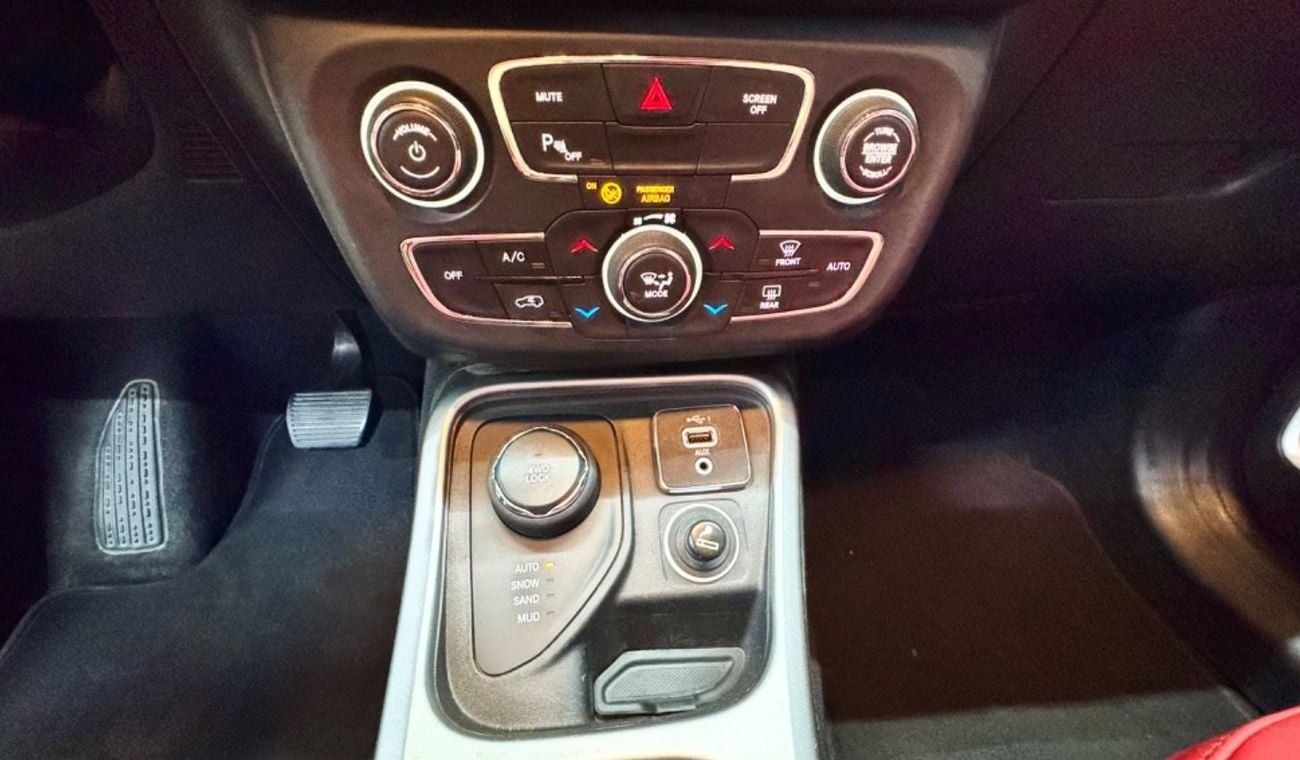 Jeep Compass Longitude 2.4L (172 HP) Warranty one year bank financie available 0 dawon payment