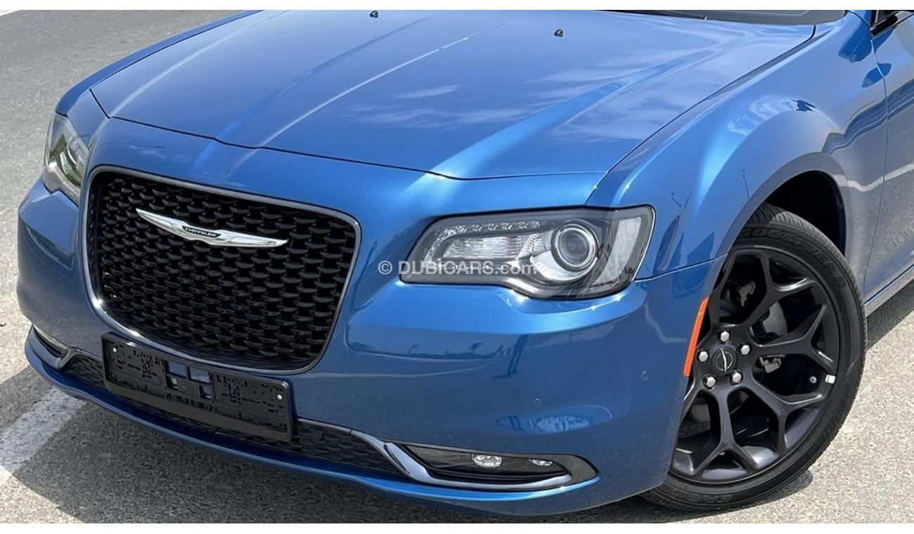 Chrysler 300s Brand New 3.6L V6 2022 GCC Agency Warranty