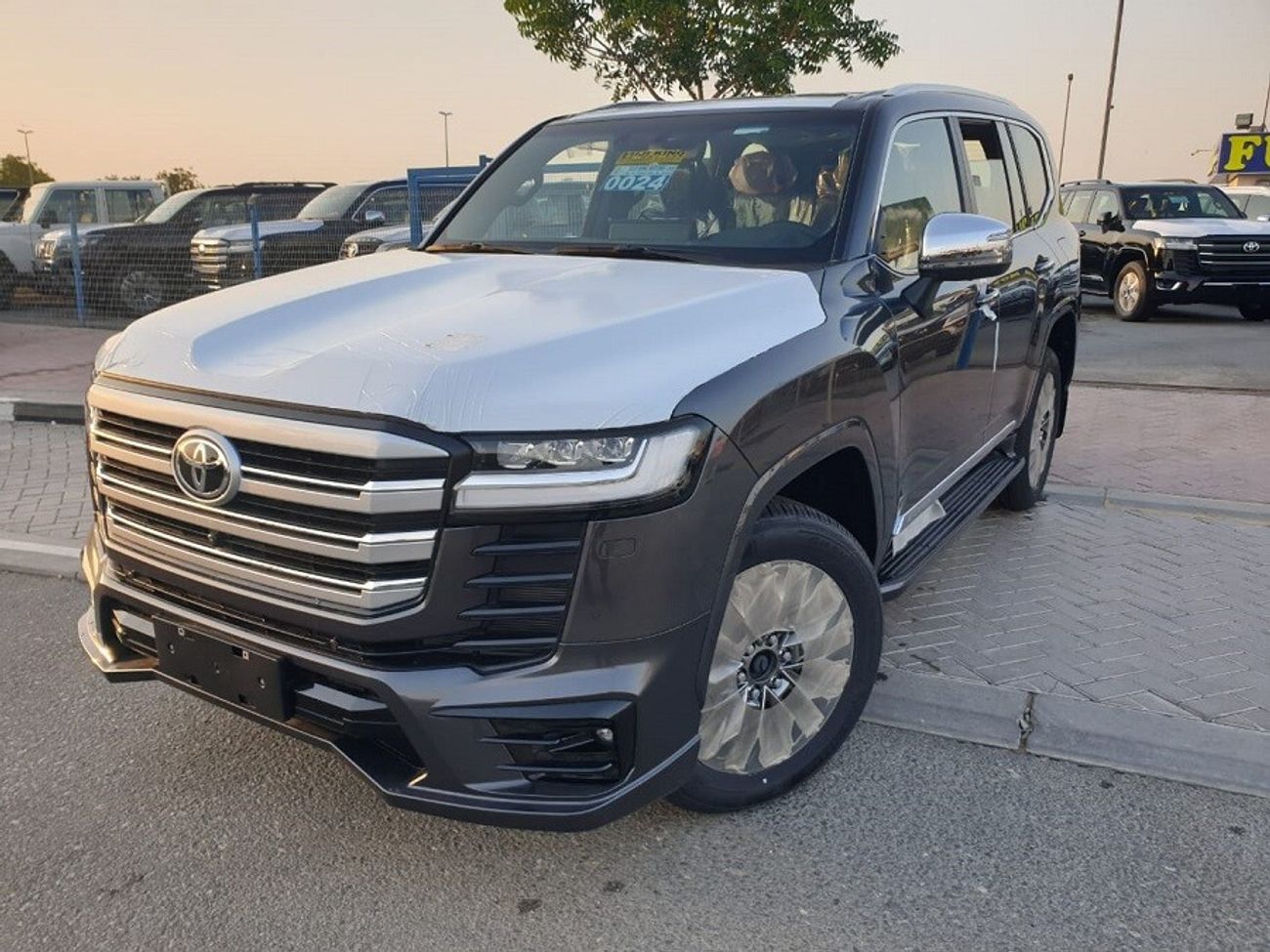 Toyota Land Cruiser LC300 3.3L TT - VXR - (DIESEL)