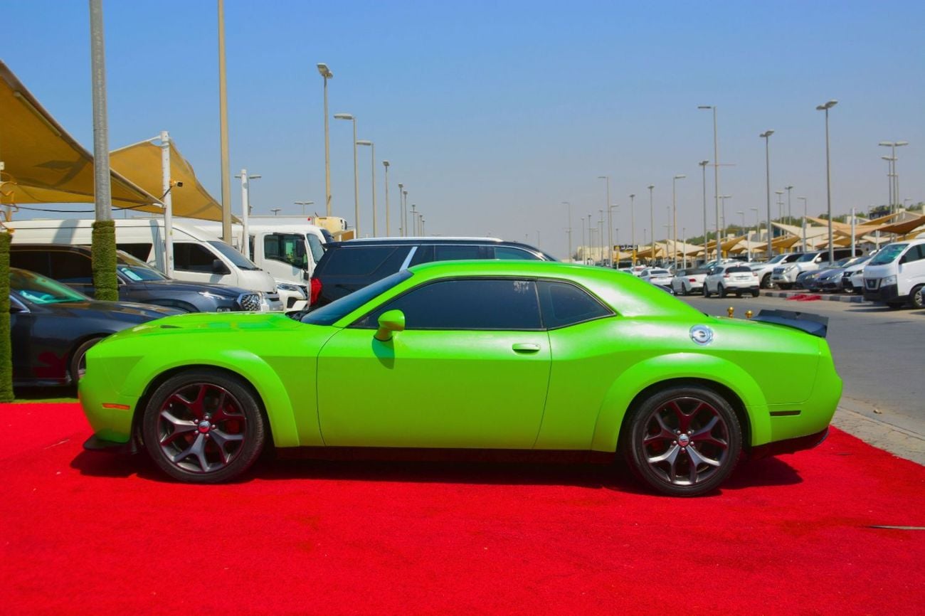Dodge Challenger SXT