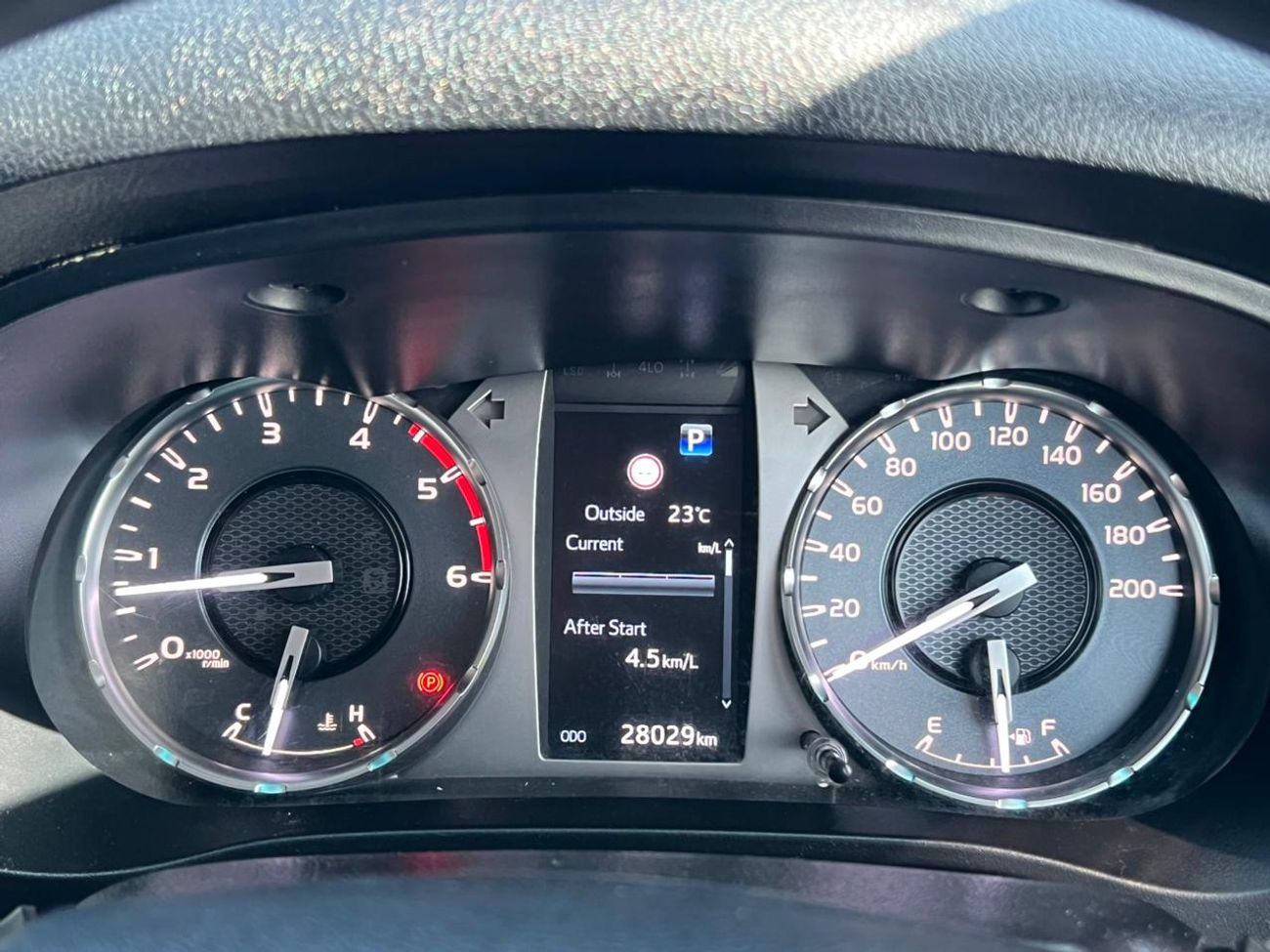 تويوتا هيلوكس The Toyota Hilux is a renowned mid-size pickup truck known for its exceptional ruggedness, reliabili