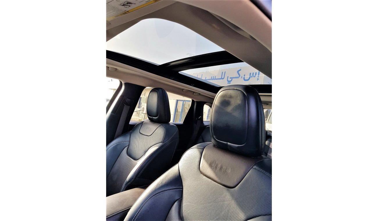 جيب شيروكي FULL OPTION LIMITED 4X4 *VERY LOW MILEAGE*