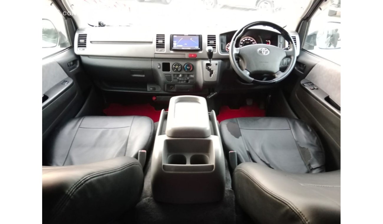 تويوتا هاياس TOYOTA HIACE VAN RIGHT HAND DRIVE (PM1417)