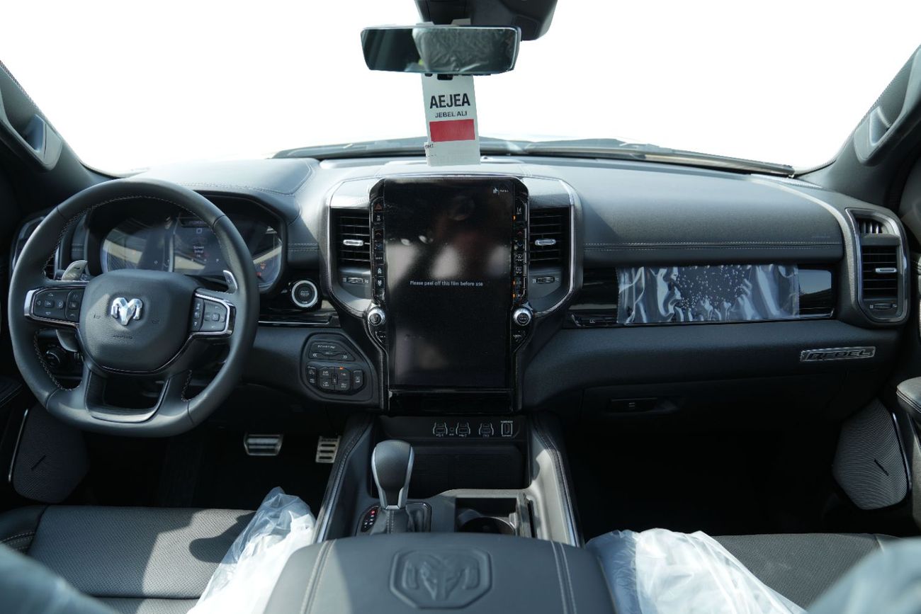 رام 1500 Rebel 5.7L Crew Cab Utility (5 Seater)