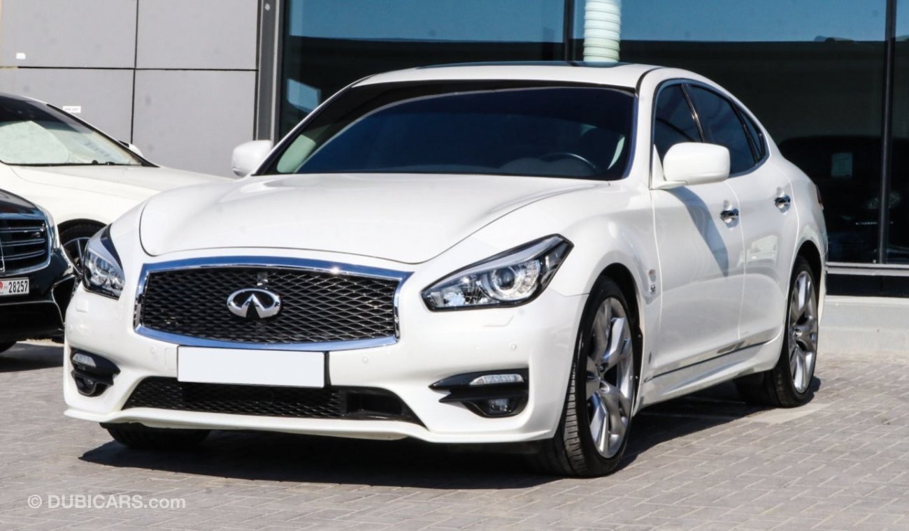 Infiniti Q70 S 5.6