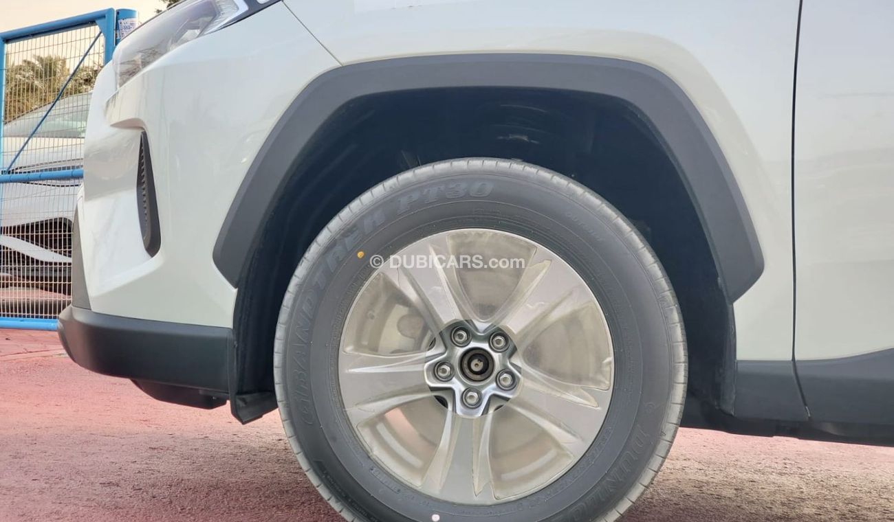 Toyota RAV4 2.0L petrol AWD A/T White color