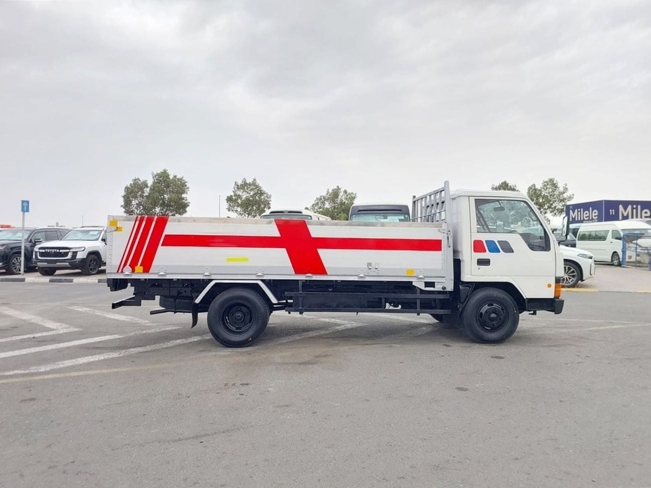 ميتسوبيشي فوسو كانتير MITSUBISHI CANTER TRUCK RHD 1990 MODEL 4.2 L DIESEL MANUAL(PM44620)