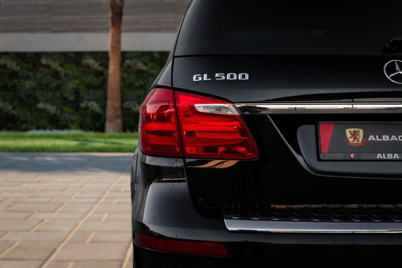 Mercedes-Benz GL 500 Std 500 AMG | 3,069 P.M (3 Years)⁣ | 0% Downpayment | Under Warranty!