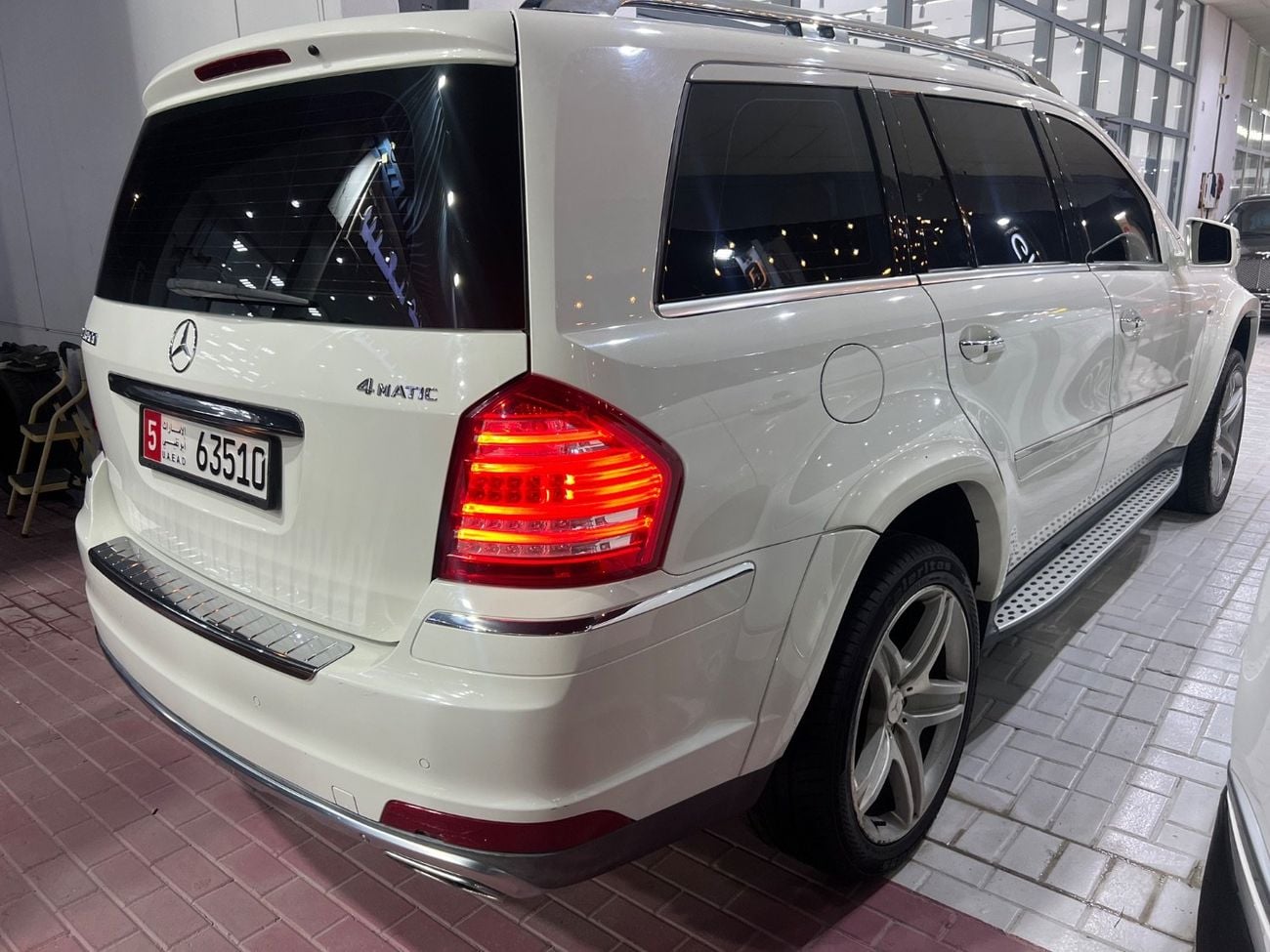 Mercedes Benz GL500 STD