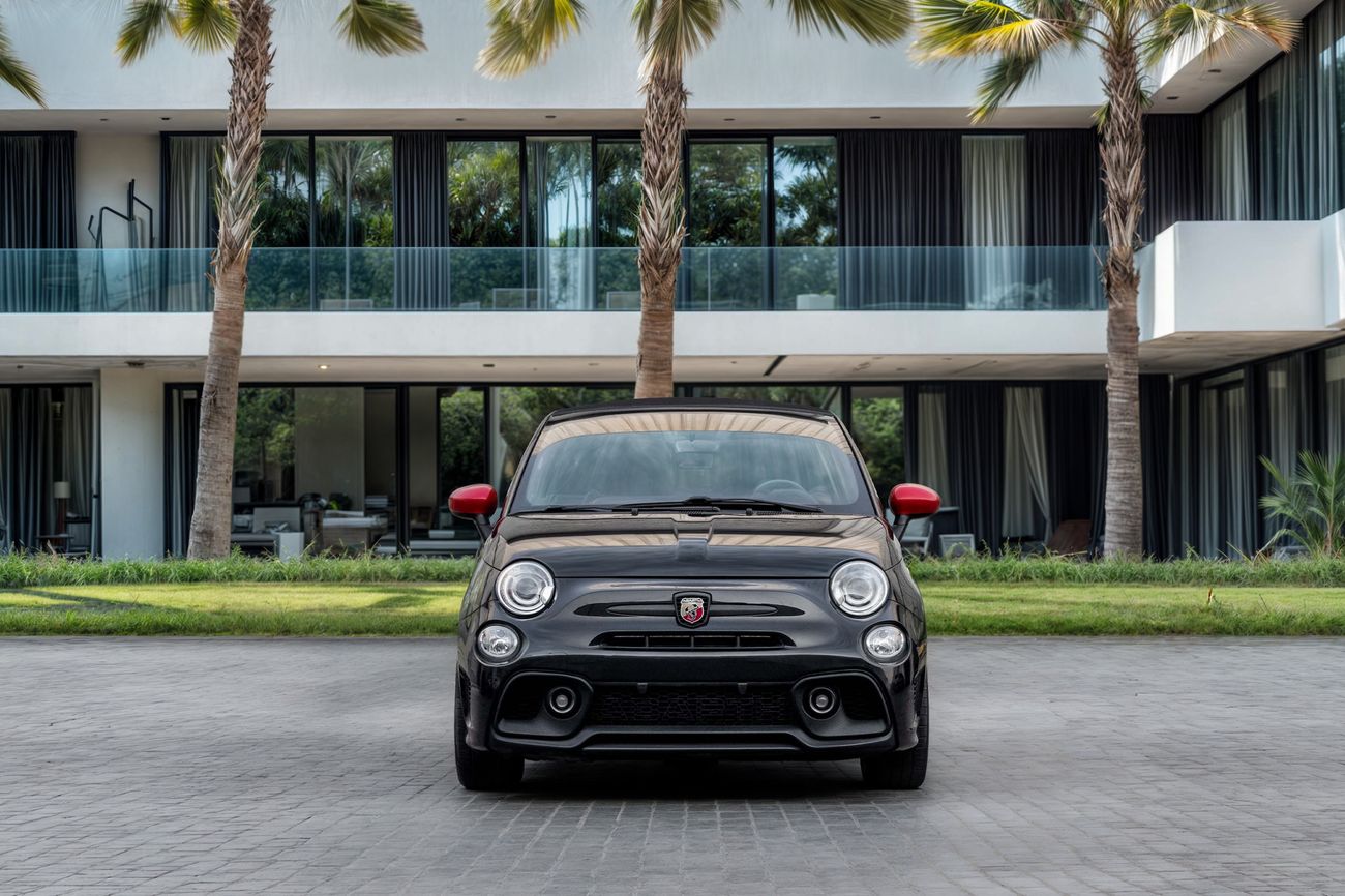 Abarth 695 695 | 1,273 P.M | 0% Downpayment | Abarth 695 Turismo Cabrio!