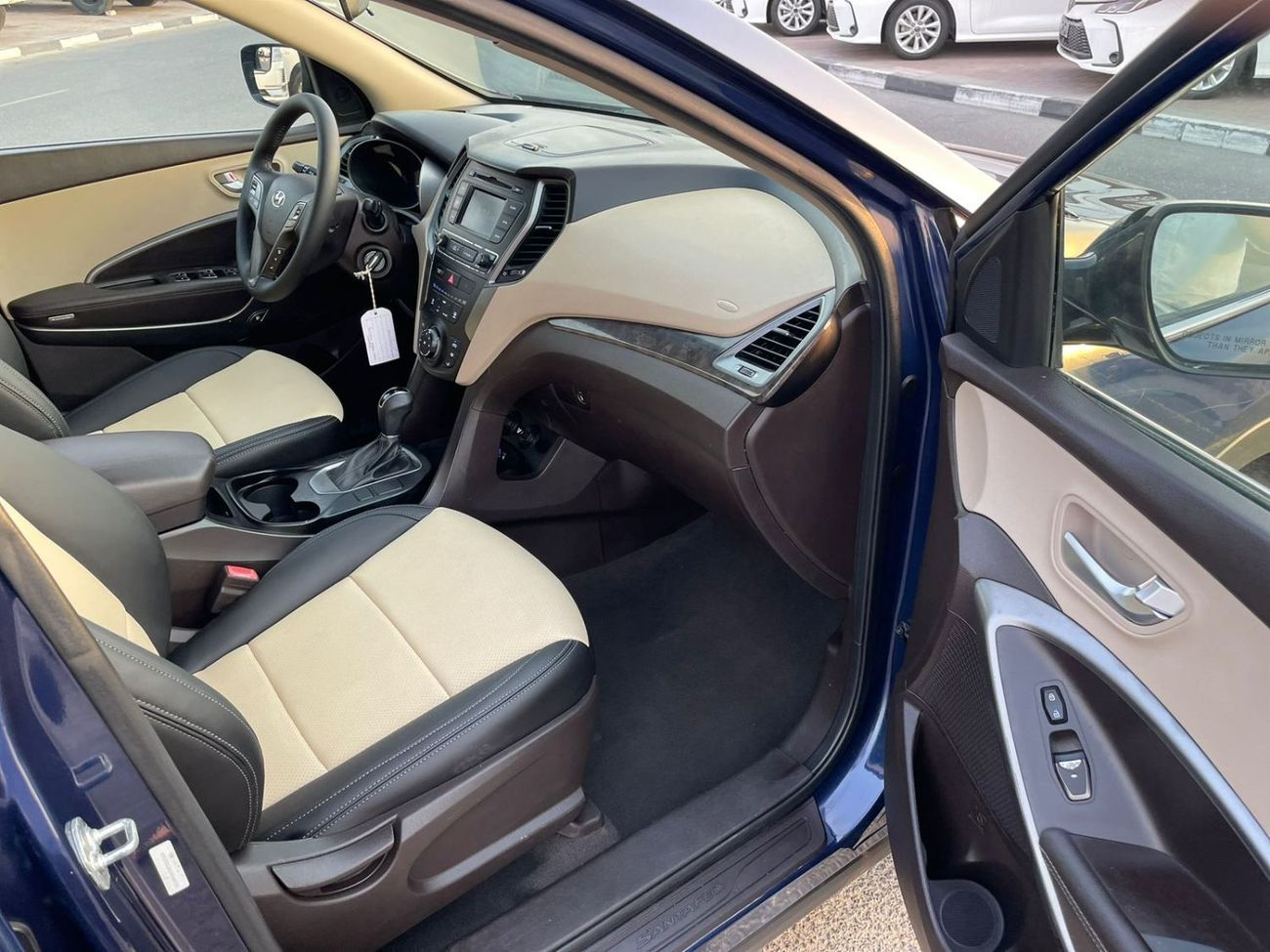 Hyundai Santa Fe 2018 Hyundai Santa Fe 2.4L V4 Sports - Rear CAM - Leather Seats - Cruise Control - 108,000 Mileage