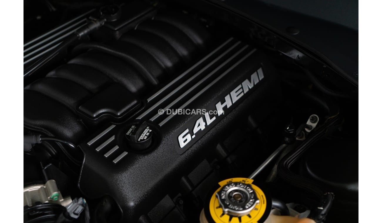 كرايسلر 300C Std 2016 Chrysler 300C SRT 6.4L V8 / Full Chrysler Service History & Extended Warranty (2017 First R