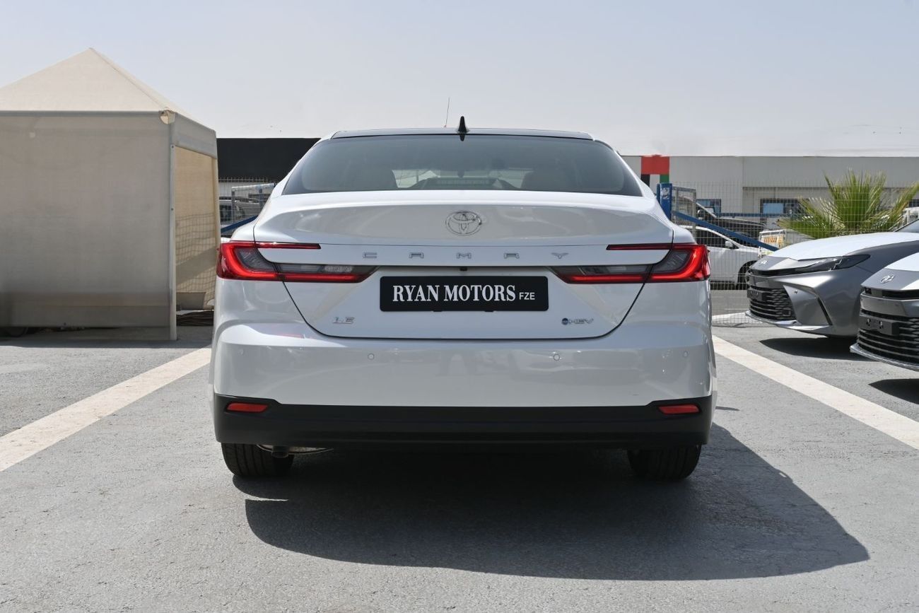 Toyota Camry Toyota Camry LE 2.5L Hybrid, Model 2025, Color White