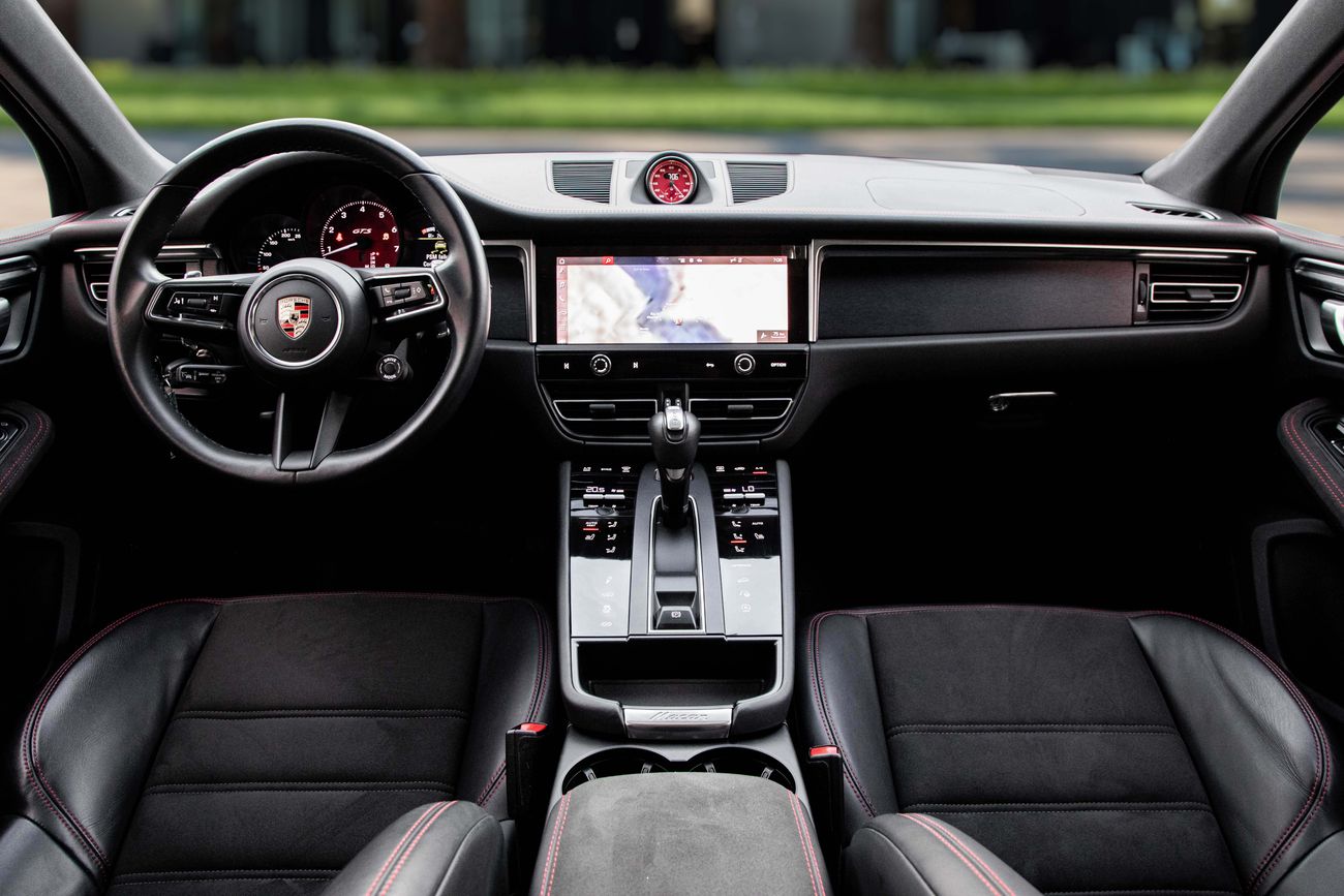 Porsche Macan Macan GTS  | 5,875 P.M | 0% Downpayment | Impeccable Condition!