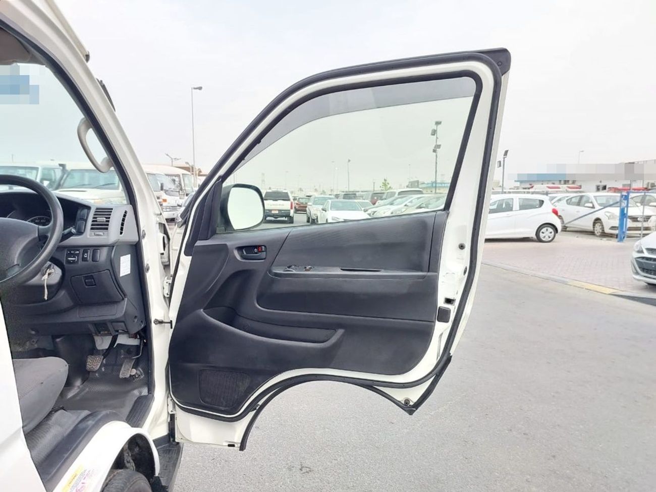 تويوتا هاياس TOYOTA HIACE COMMUTER VAN RHD 2012 MODEL 3.0 L DIESEL AUTOMATIC(PM14430)