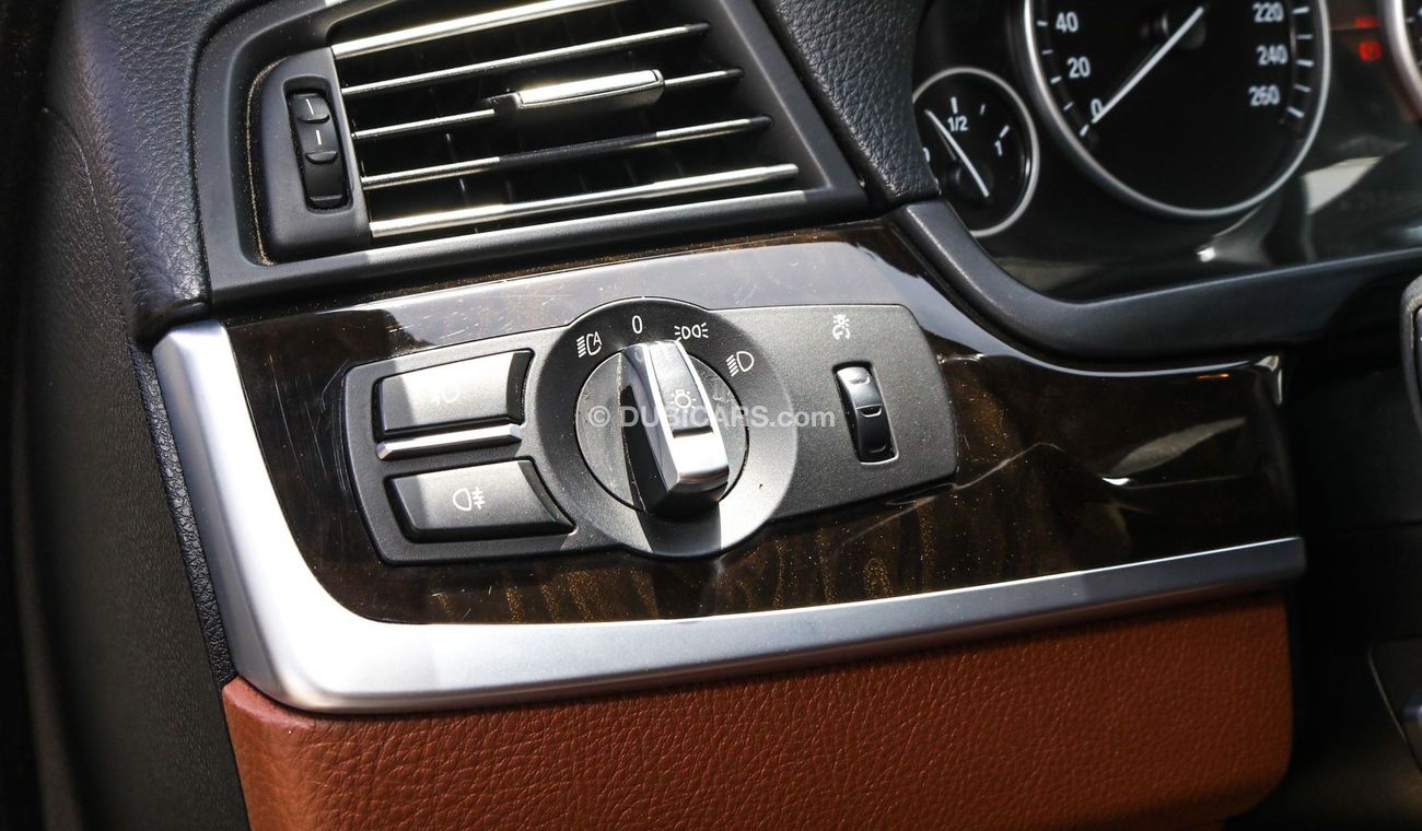 بي أم دبليو 528i i