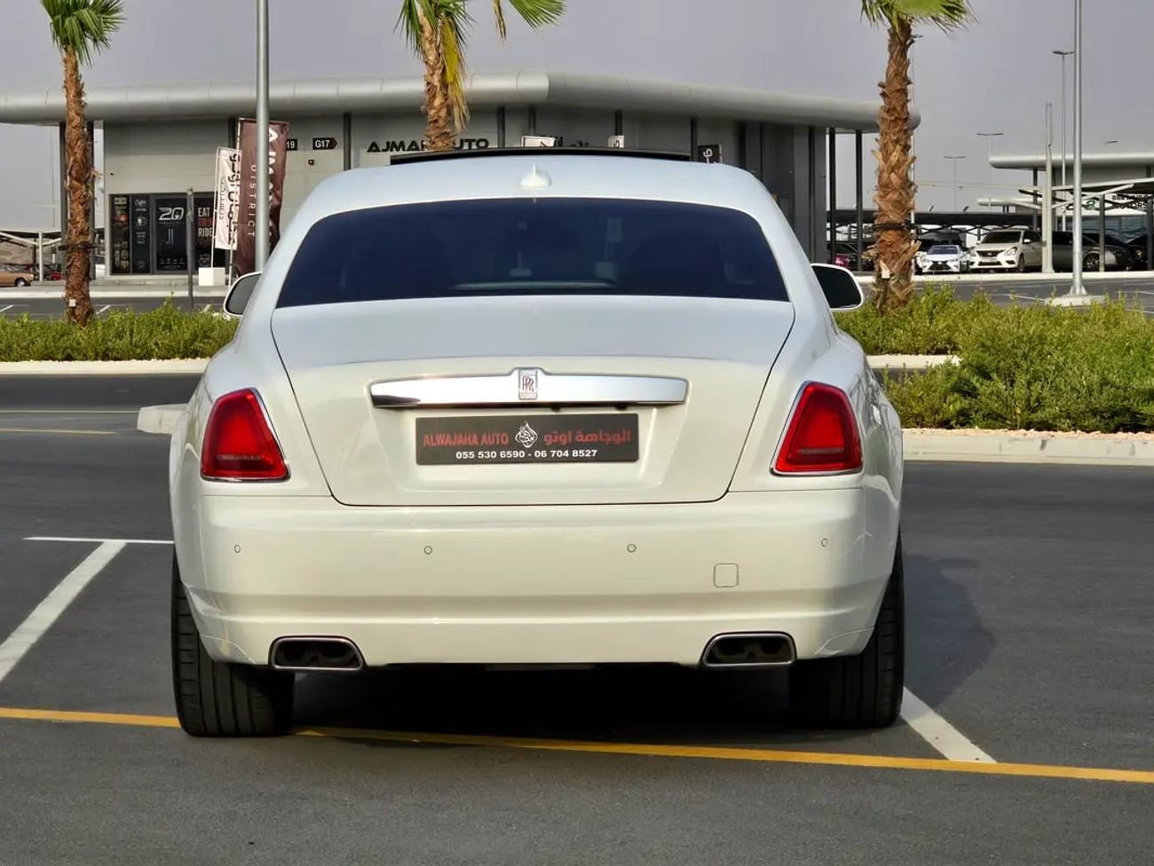Rolls Royce Ghost Black Badge - GCC Specs - Pristine Condition