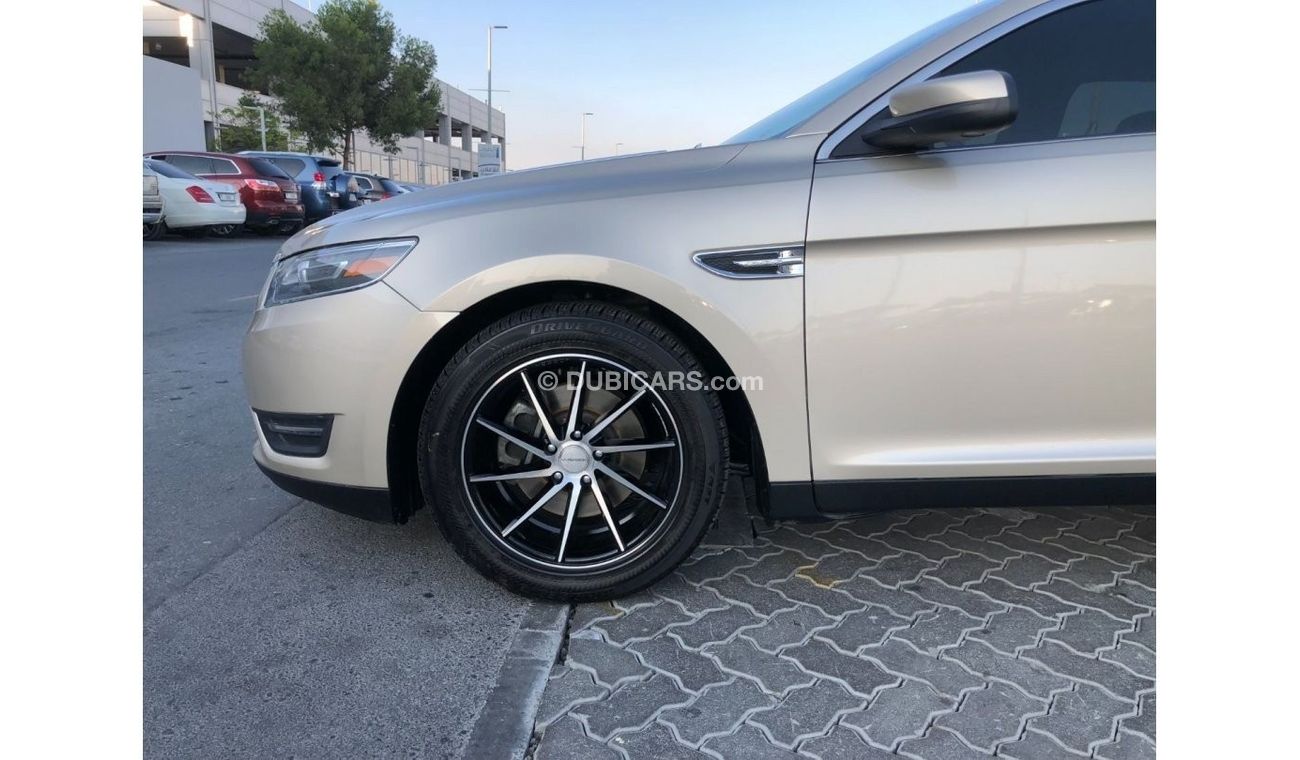 Ford Taurus SEL SEL SEL American importer