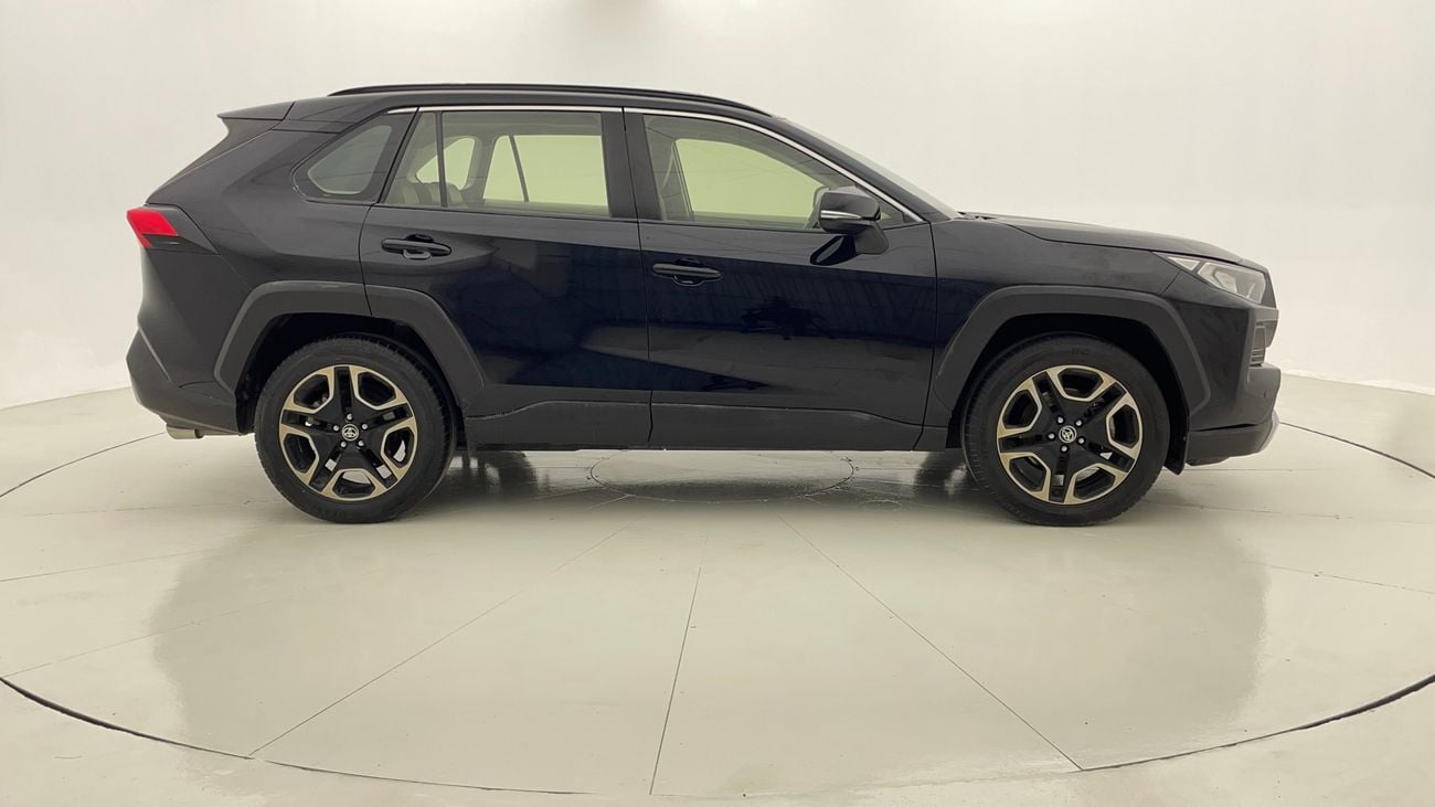 تويوتا راف ٤ ADVENTURE 2.5 | بدون دفعة مقدمة | اختبار القيادة في المنزل