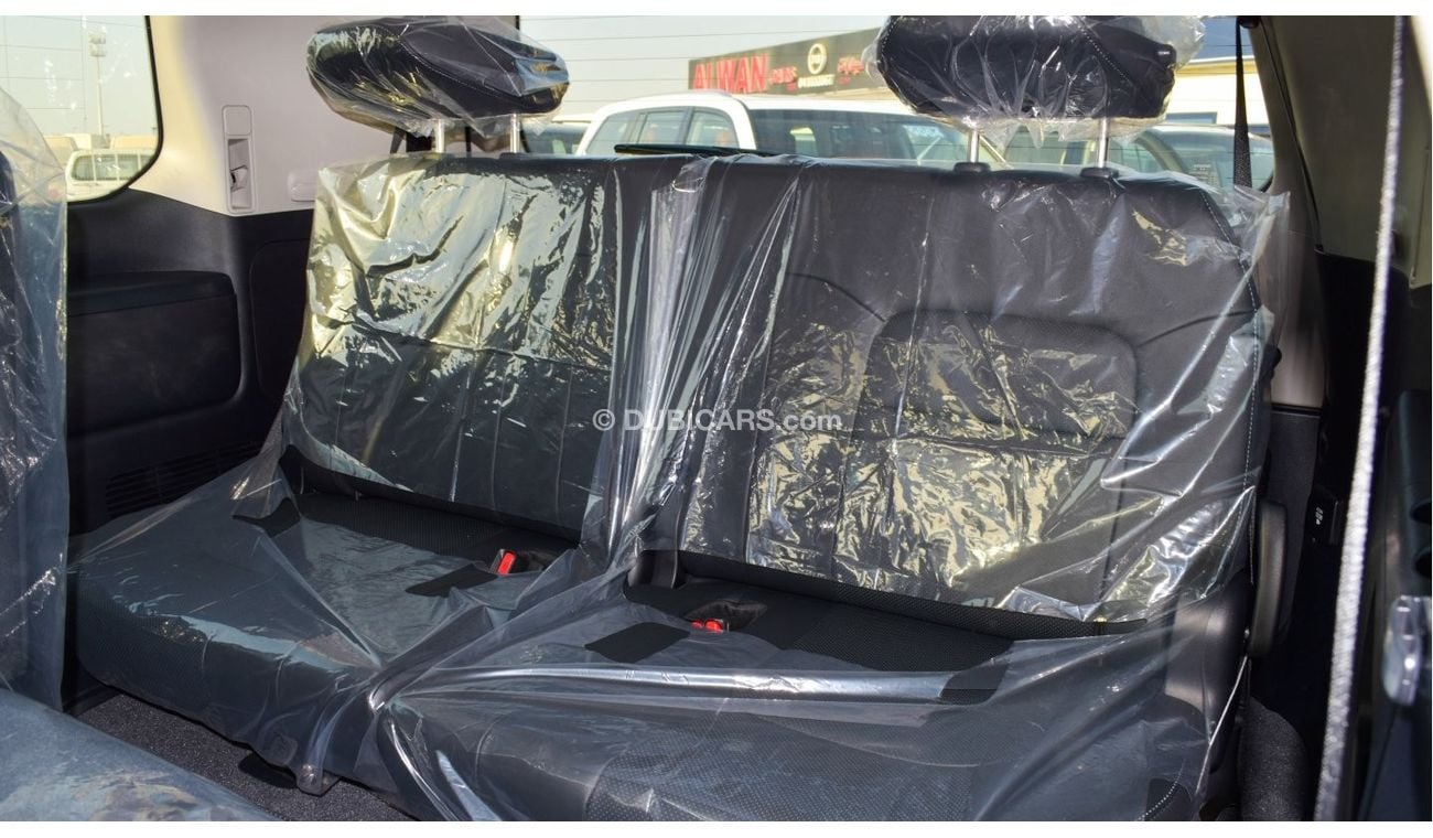 Toyota Land Cruiser GXR V8