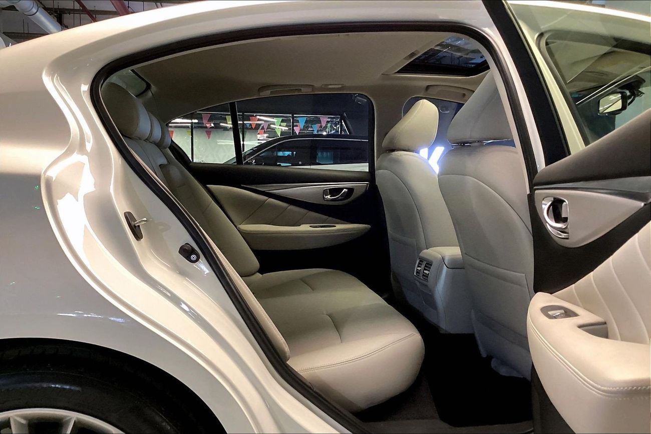 إنفينيتي Q50 Premium / Luxe | National Day Celebration | شامل الضمان | 0 ﺪﻔﻋﺓ ﺃﻮﻟﻯ