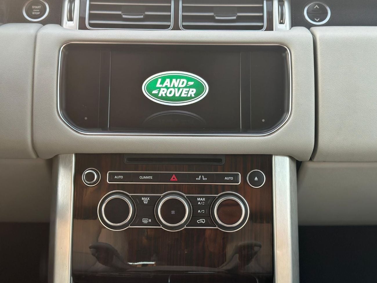 Land Rover Range Rover Vogue SE 5.0L