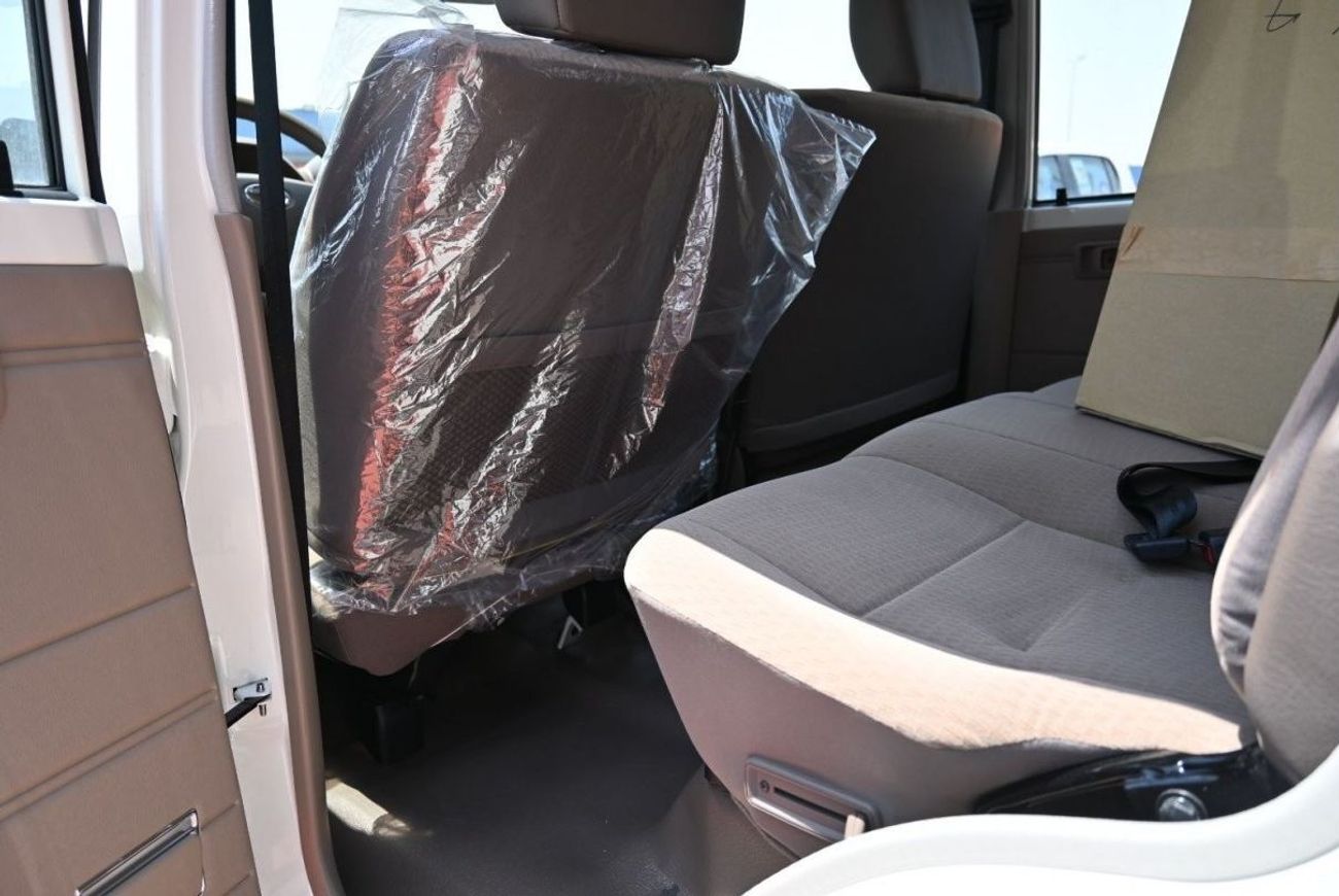 تويوتا لاند كروزر بيك آب تويوتا لاندكروزر (سلسلة 70) 4.5 لتر ديزل، بيك اب، دفع رباعي، 4 ابواب، ناقل حركة يدوي، قفل اطار، كابي