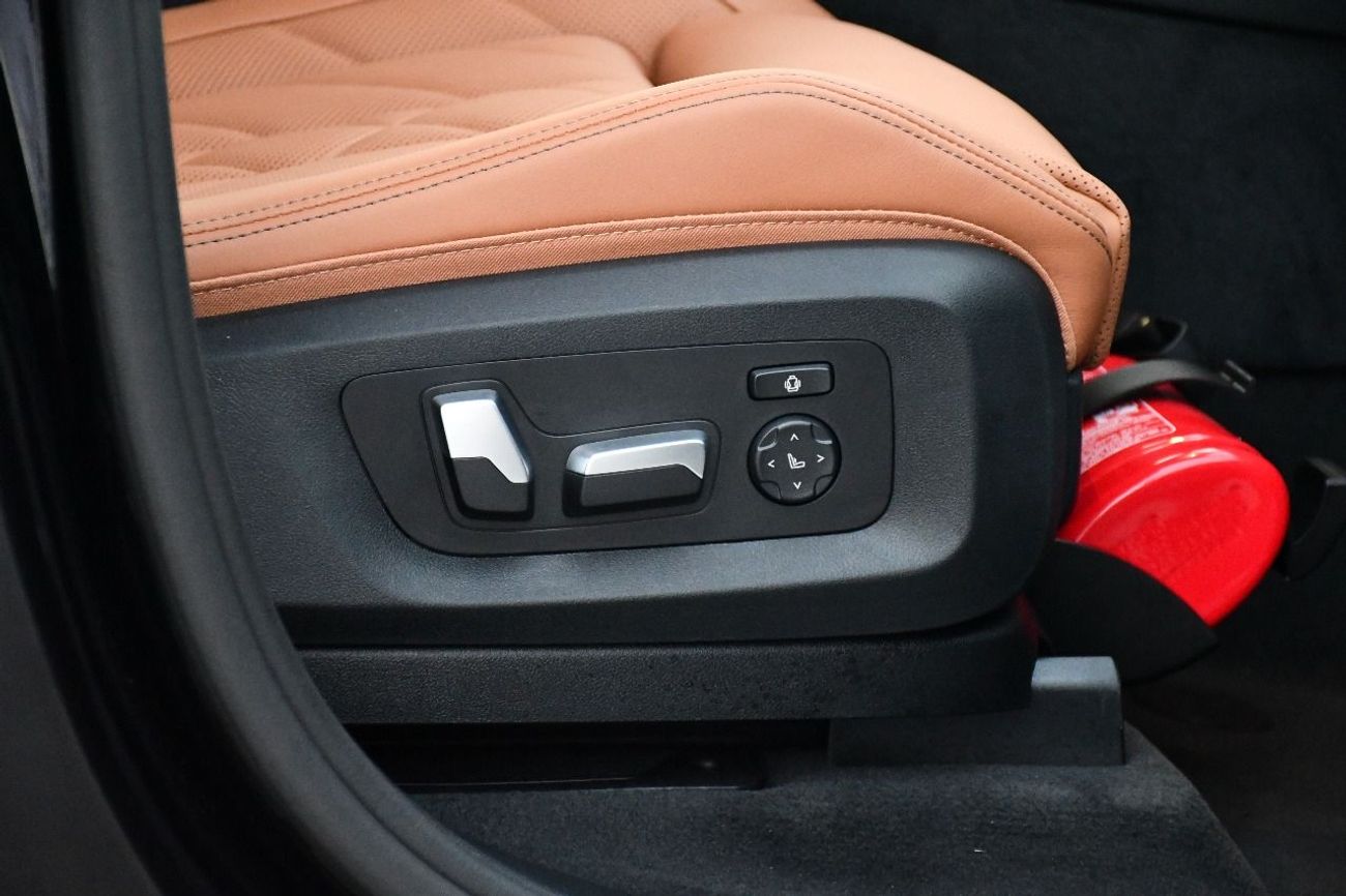 BMW X5 40i xLine 3.0L (5 Seater) BMW X5 MKIT 2025 0KM