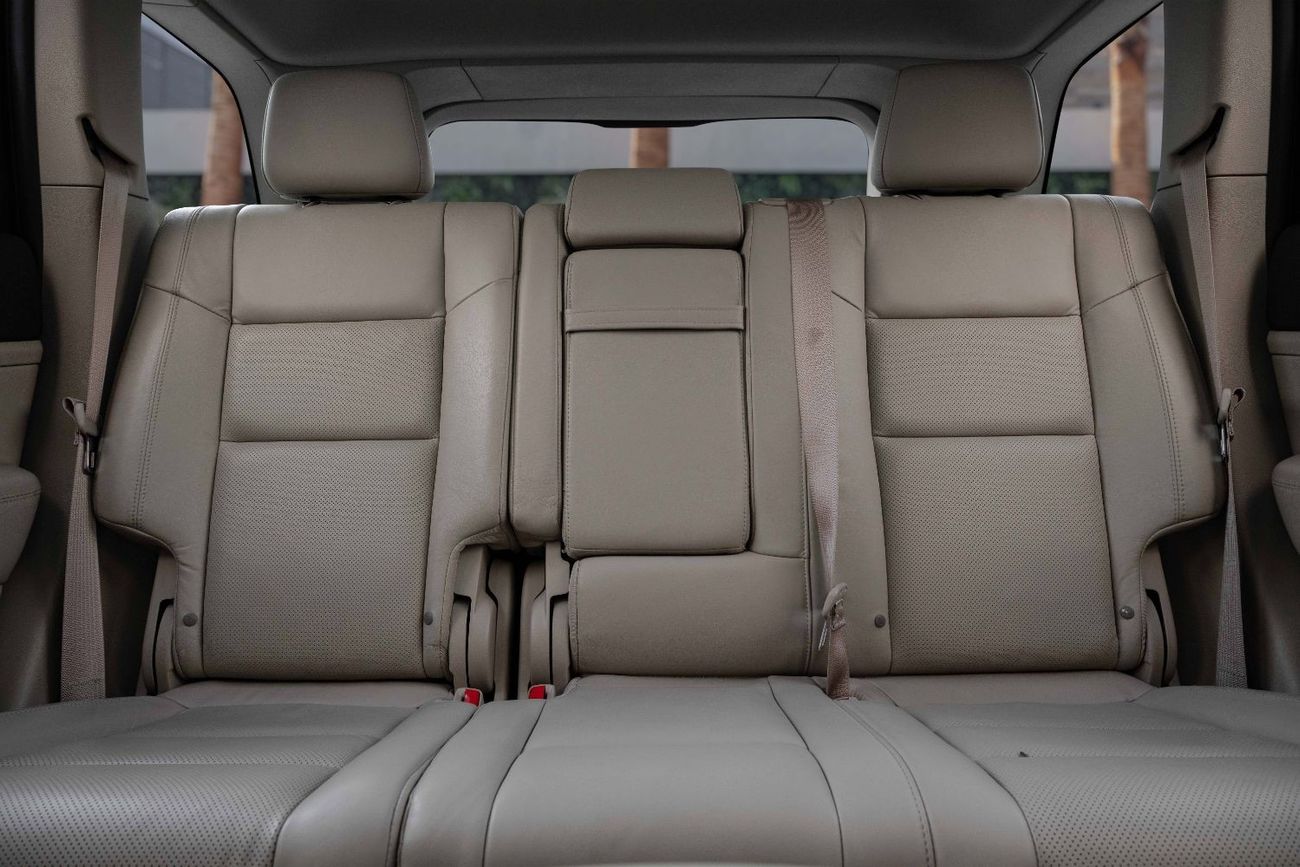 Jeep Grand Cherokee Limited V8 | 2,350 P.M  | 0% Downpayment | Immaculate Condition!