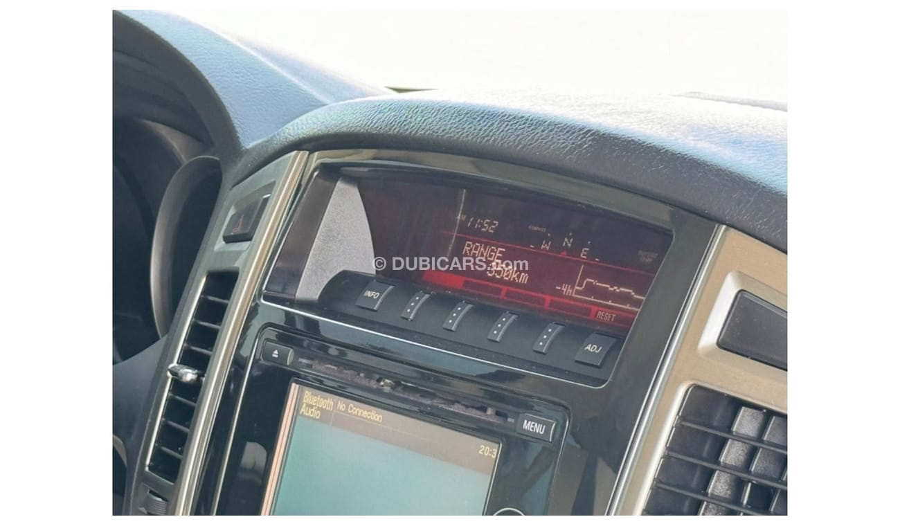 Mitsubishi Pajero GLS 2017