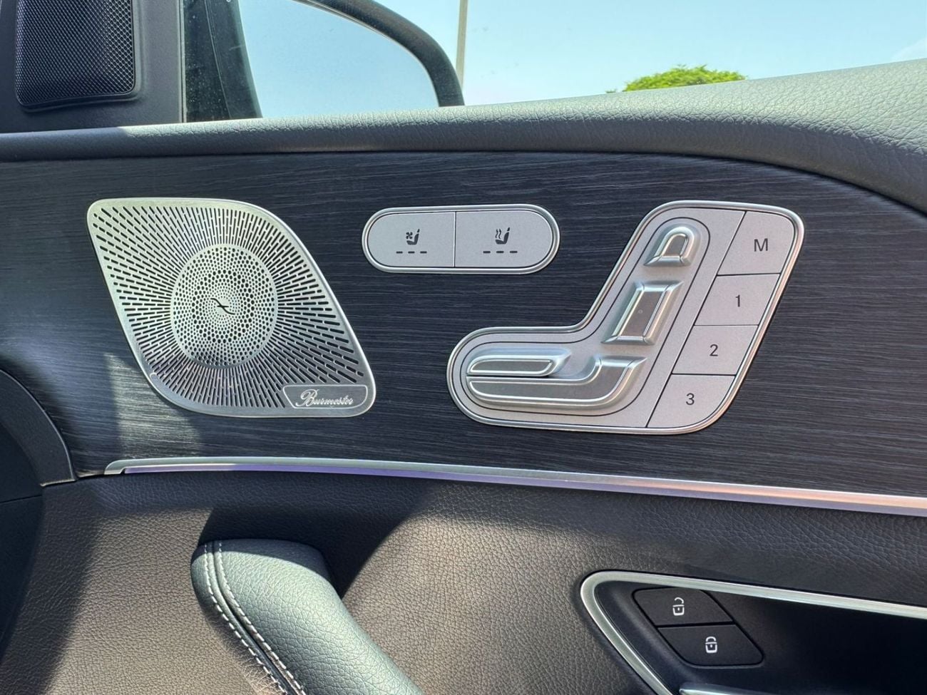 مرسيدس بنز GLS 450 2025 Mercedes Benz GLS-450 Mid Option Without HUD