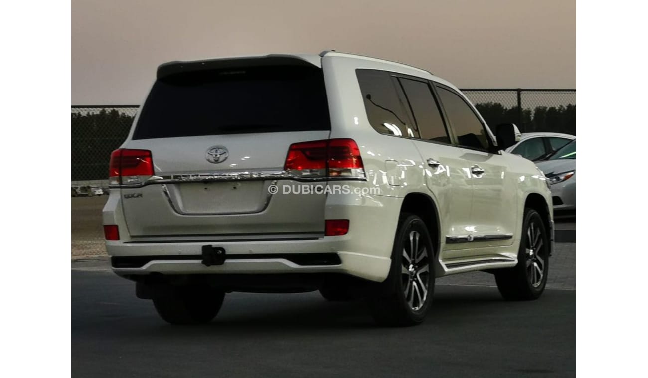 تويوتا لاند كروزر تويوتا لاندكروزر جي اكس ار ٢٠١٦