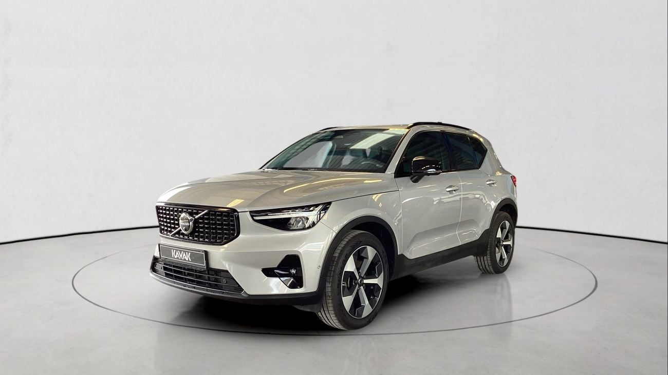 فولفو XC 40 2.0 B4 MHEV ULTIMATE DARK AUTO | شامل الضمان | 0 ﺪﻔﻋﺓ ﺃﻮﻟﻯ