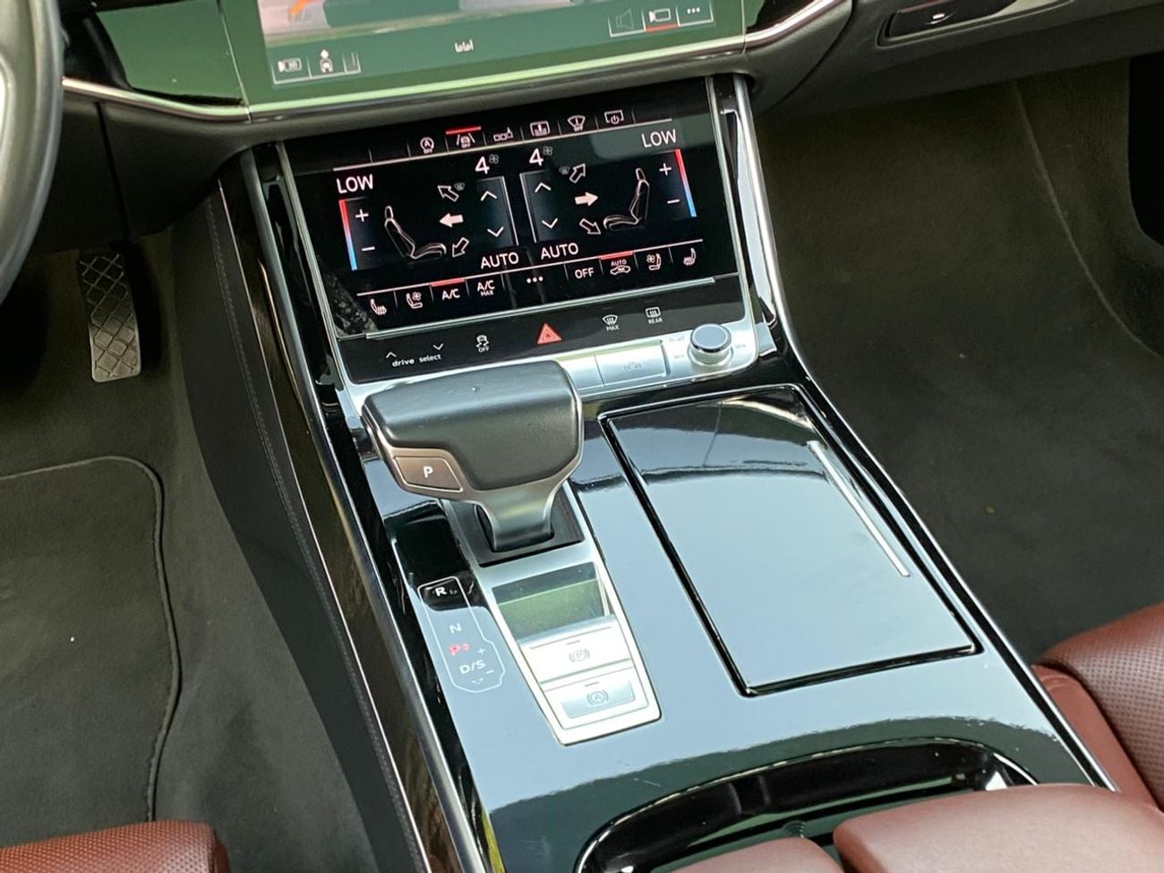 Audi A8 L 60 TFSI