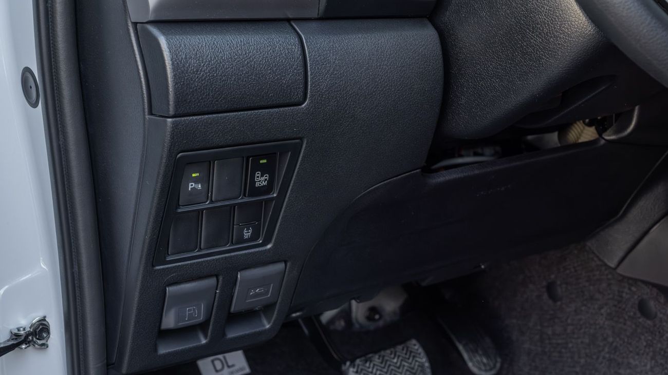 Toyota Hilux TOYOTA HILUX 2.4 AT HIGH -2026YM