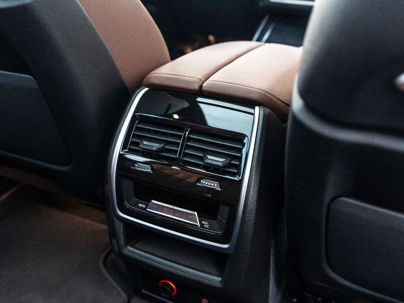 BMW X7 xDrive40i Luxury M Sport Package 3.0L