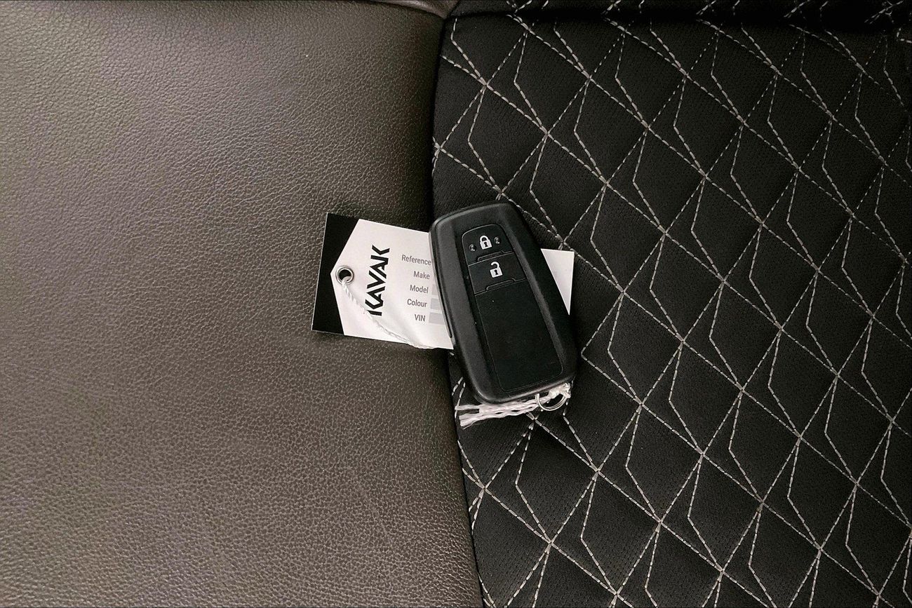 Toyota CHR VX | Guaranteed Warranty | 0 Down Payment