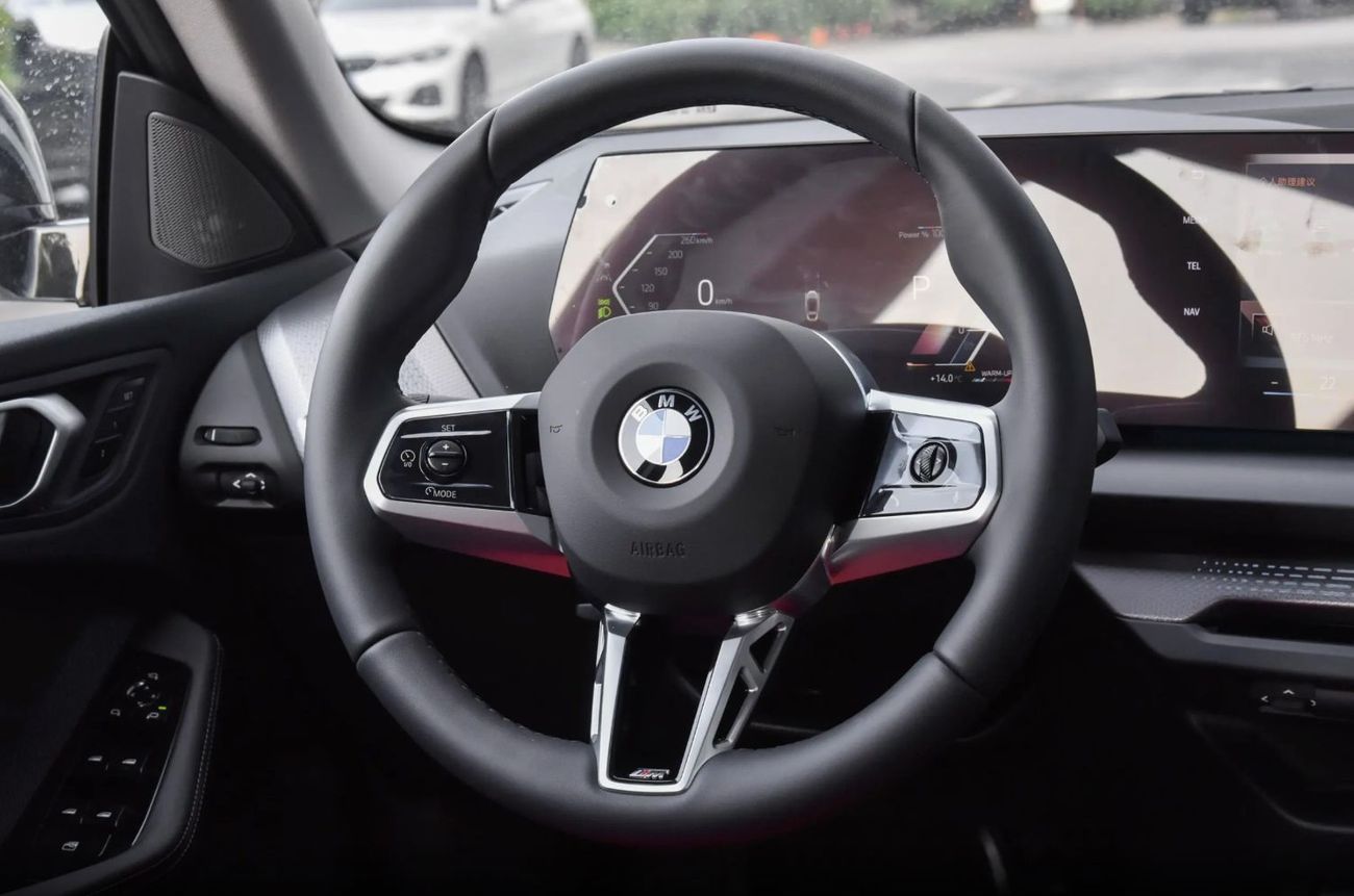 BMW 225L Sport Shadow Edition