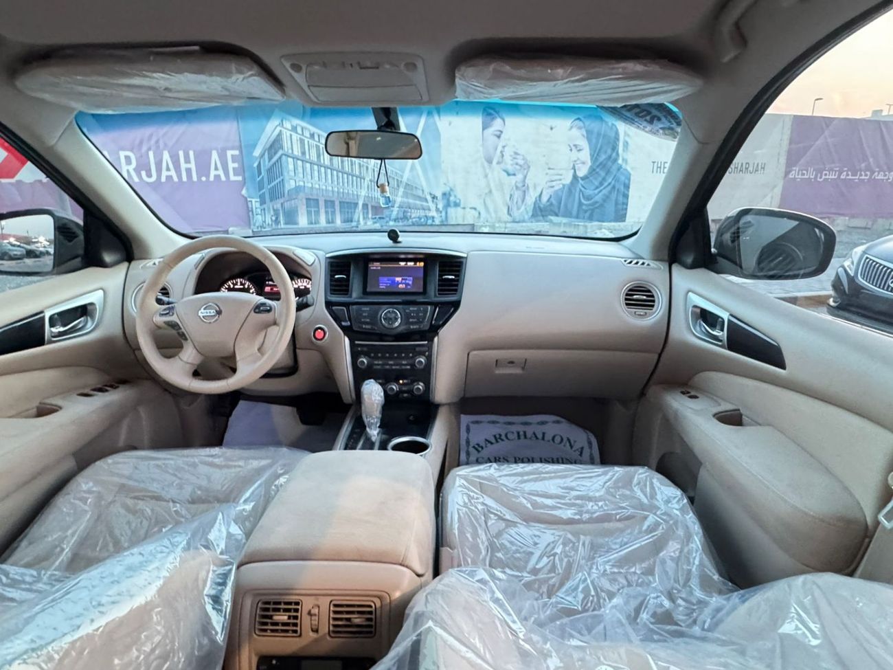 Nissan Pathfinder SE Top 3.5L in good condition inside & out