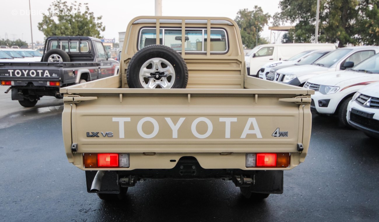 Toyota Land Cruiser Pick Up LX V6