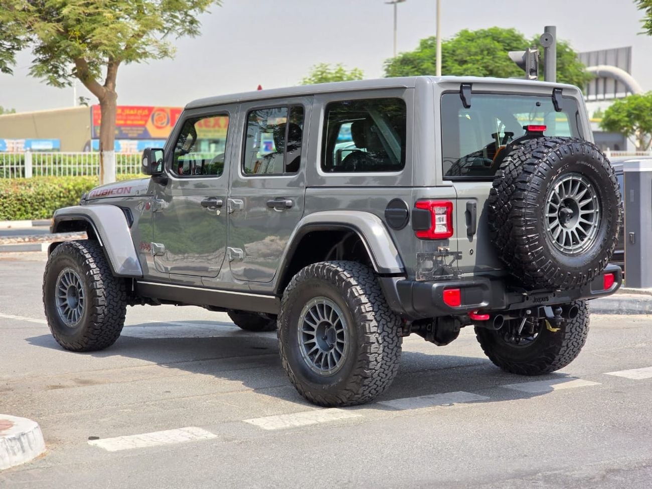 Jeep Wrangler Unlimited RUBICON 2019 GCC WELL MAINTAINED SINGLE OWNER IN MINT CONDITION