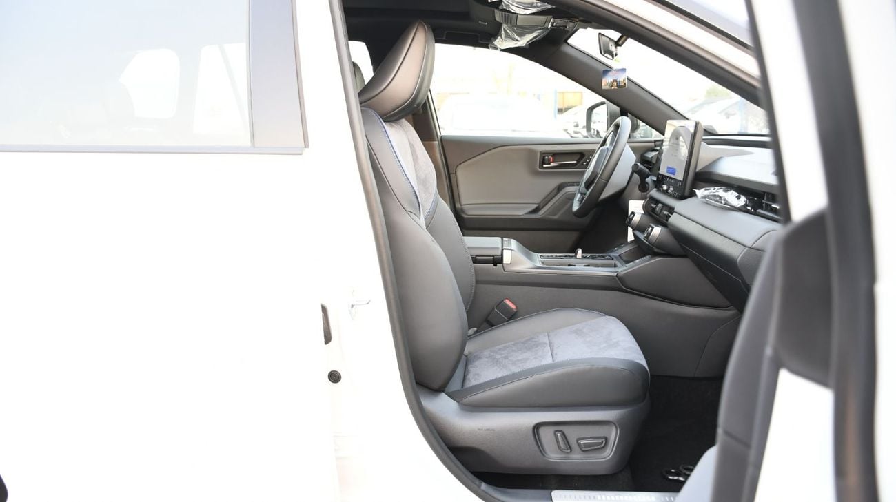 Toyota RAV4 XSE HEV 2026 TOYOTA RAV4 2.5L HEV XSE ! AUTO PARK !PANAROMIC !360 CAMERA