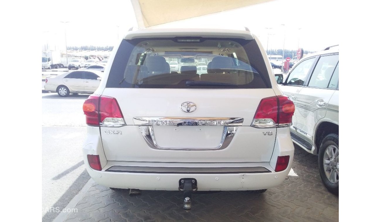 تويوتا لاند كروزر Toyota Land Cruiser 2012 GXR V8 GCC