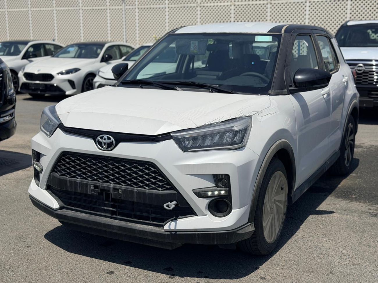 Toyota Raize TURBO G RA 1.0L TURBO PETROL AUTOMATIC TRANSMISSION ( FOR RE- EXPORT OUTSIDE GCC COUNTRIES ONLY )