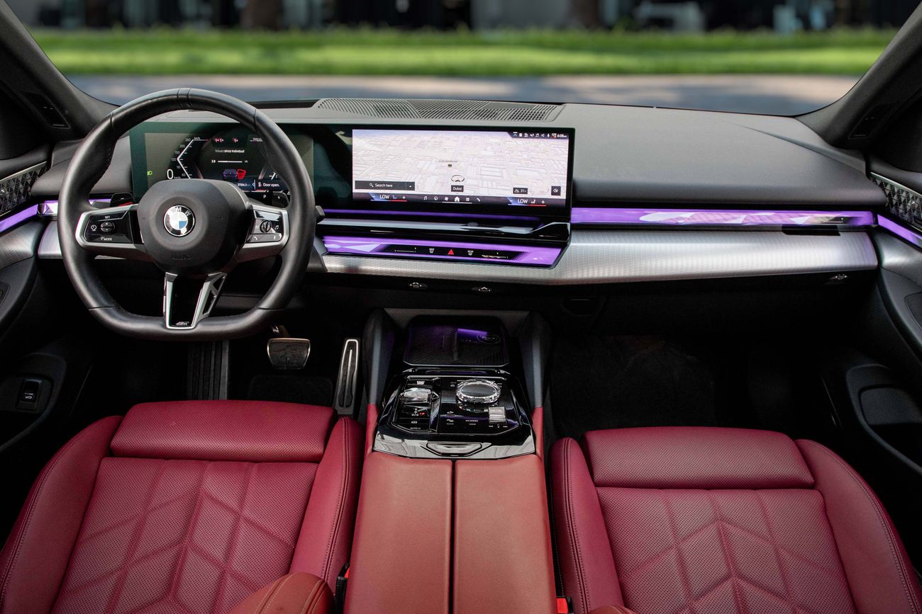 بي أم دبليو 530i 530i M-Sport | 5,190 P.M | 0% Downpayment | BMW WARRANTY/SERVICE