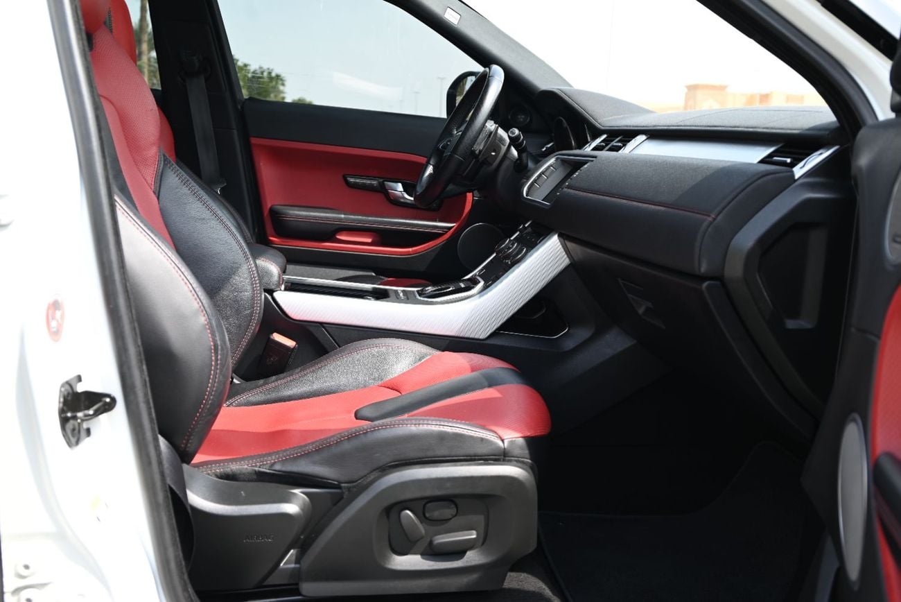 لاند روفر رانج روفر إيفوك Dynamic Plus 2.0L (5 Door)